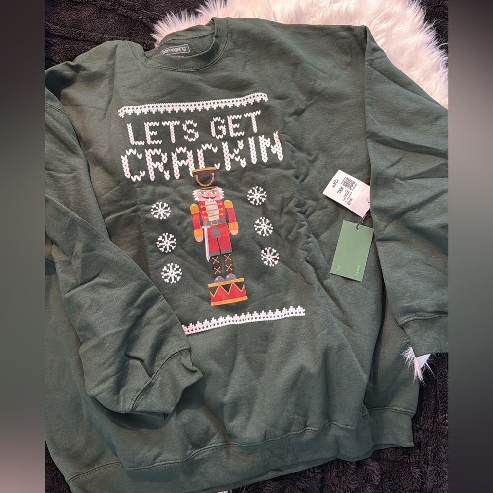 Wonder Nation Green Crewneck Sweater with Nutcracker Design